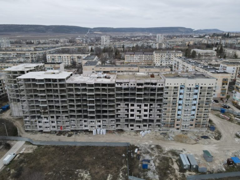 Строительство 168-квартирного дома по ул. Мира в г. Бахчисарай